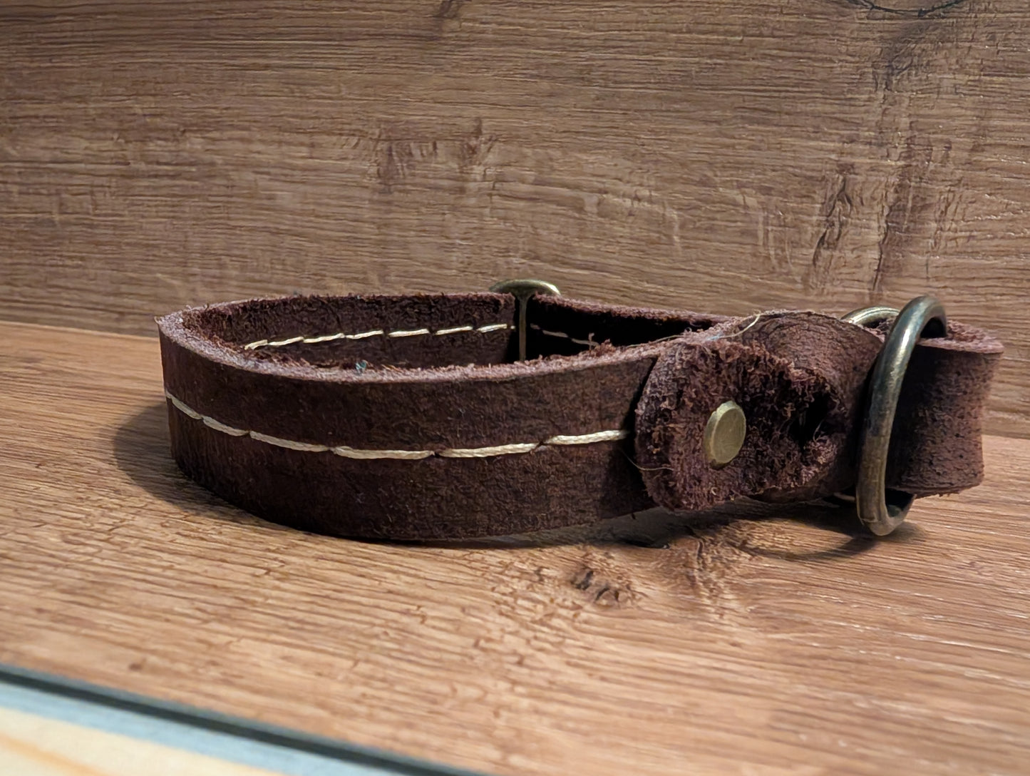 Halsband Braun Nubukleder Größe S - Chaosqueens Manufaktur