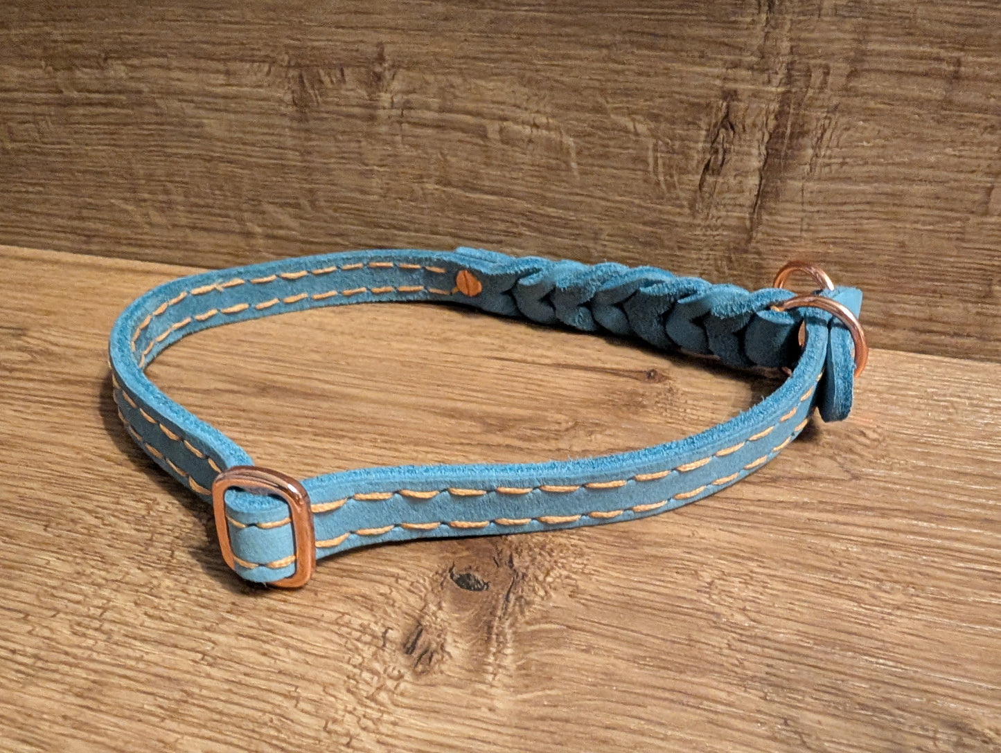 Halsband Hellblau Fettleder M - Chaosqueens Manufaktur