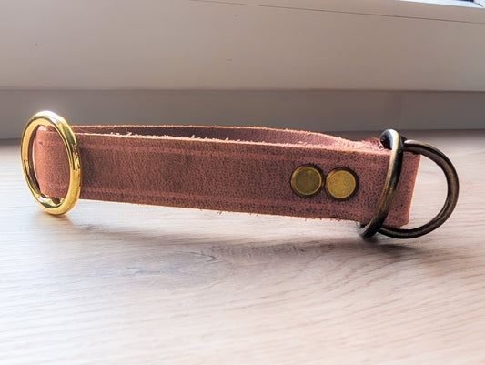 Halsband Beige Nubukleder - Chaosqueens Manufaktur