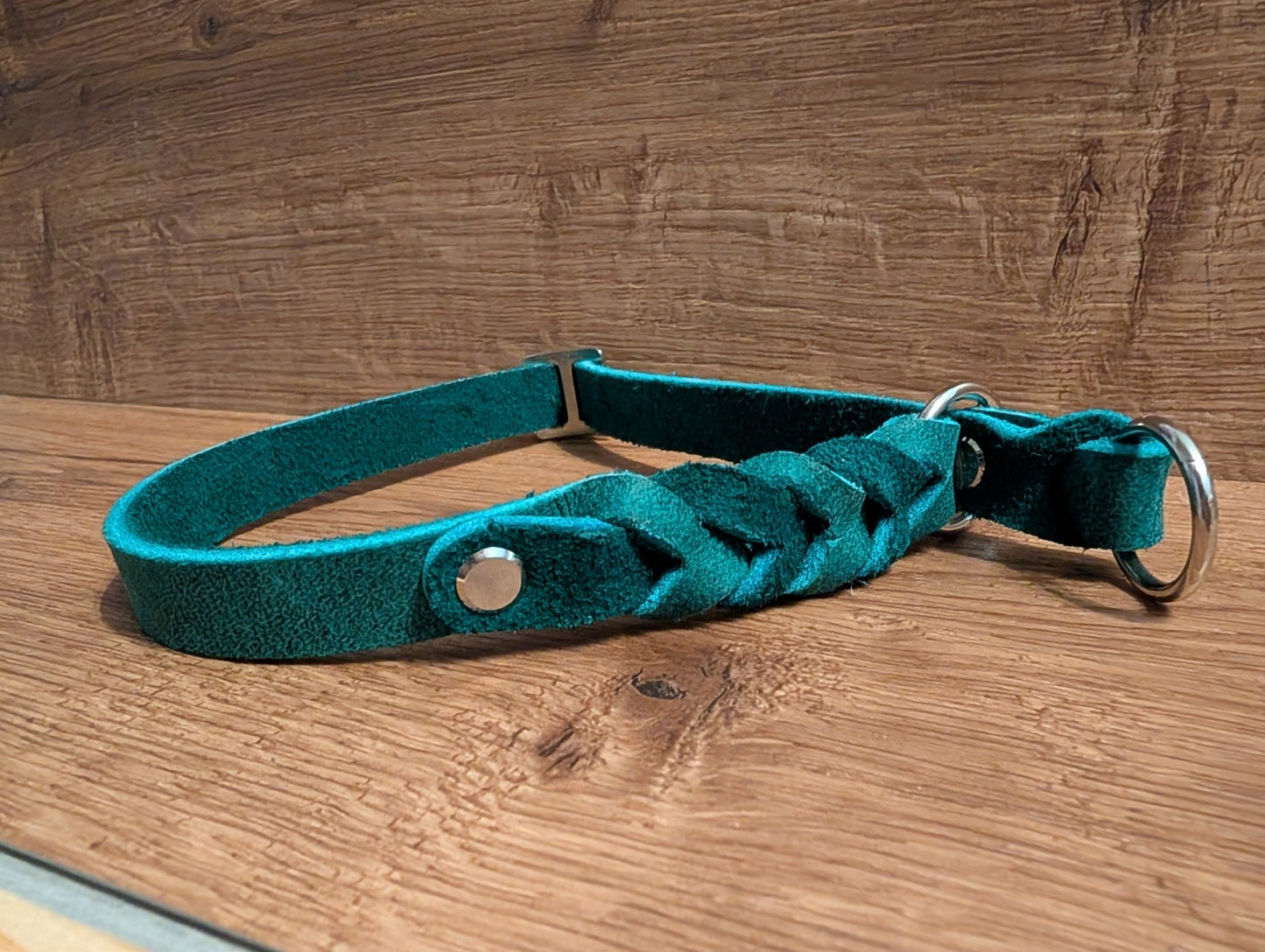 Halsband Petrol Fettleder S 38cm - Chaosqueens Manufaktur